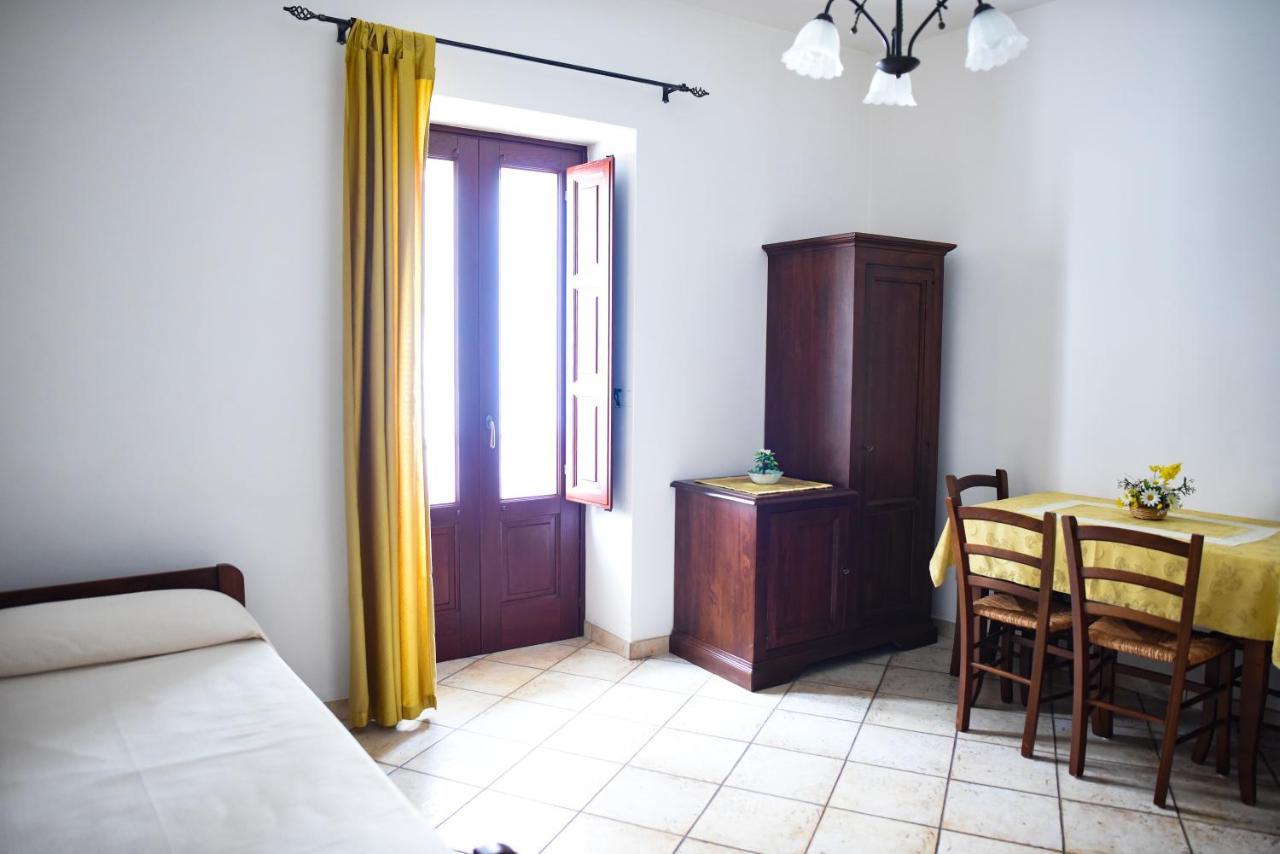 Residence Marina Corta Липари Екстериор снимка