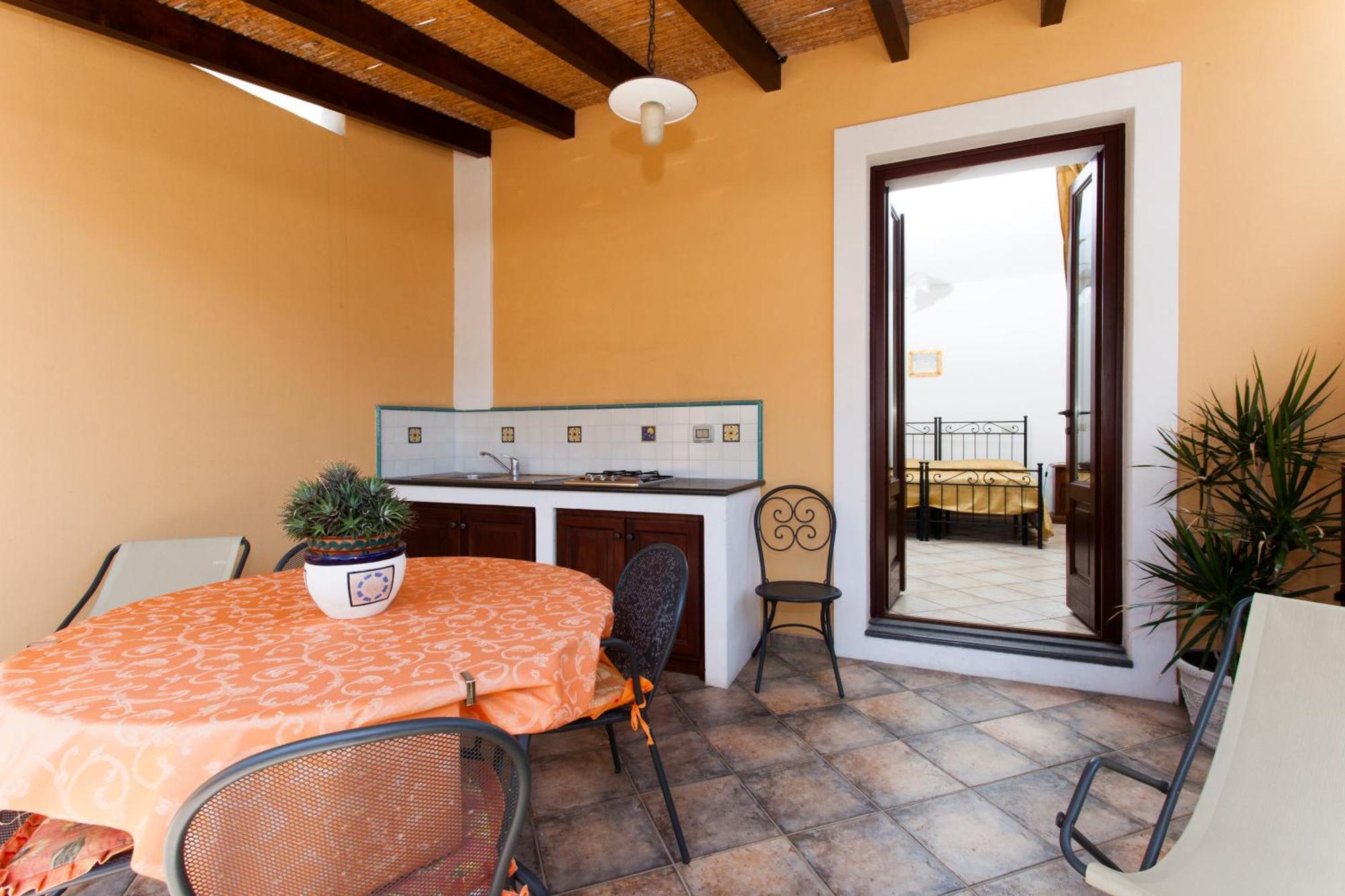 Residence Marina Corta Липари Екстериор снимка