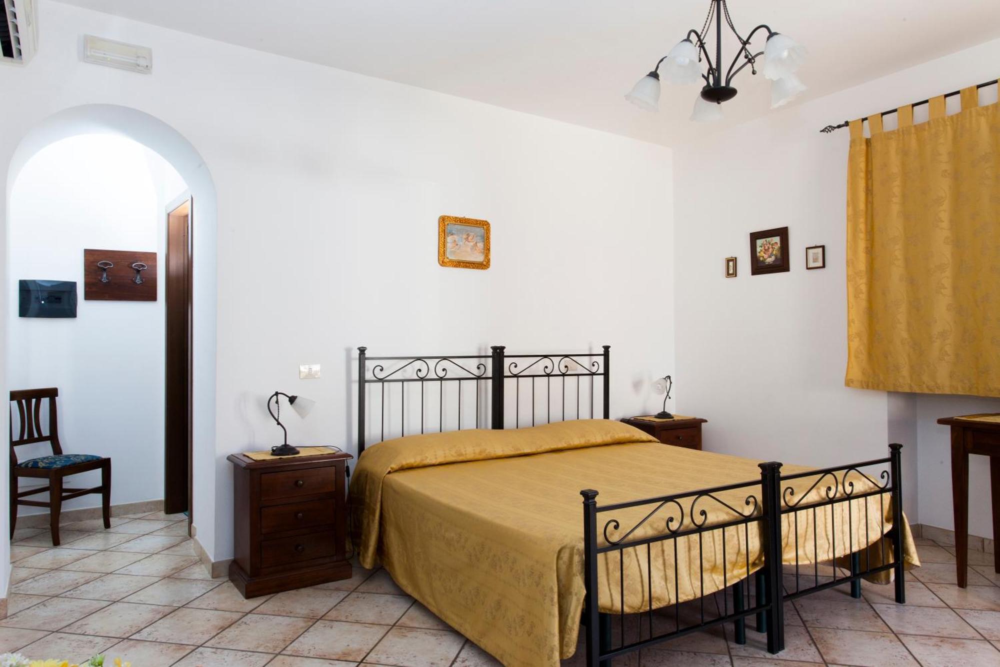 Residence Marina Corta Липари Екстериор снимка