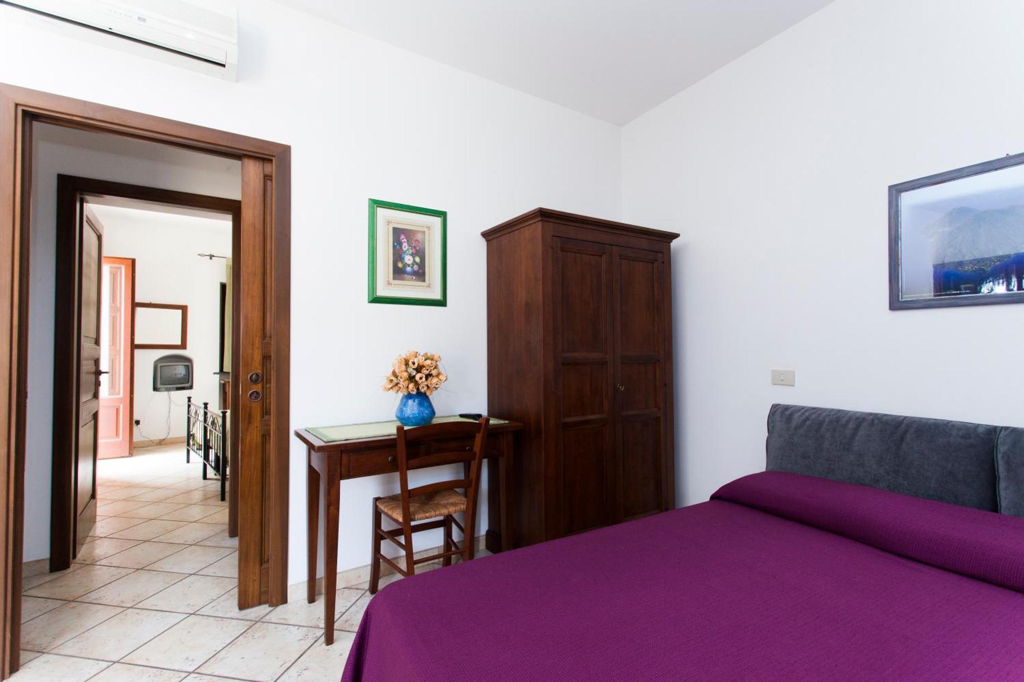 Residence Marina Corta Липари Екстериор снимка